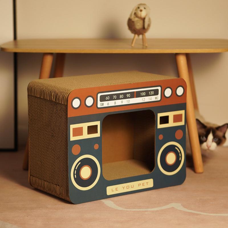 The Ultimate Cat Entertainment Center: Radio Cat Scratcher With Integrated Cat Litter