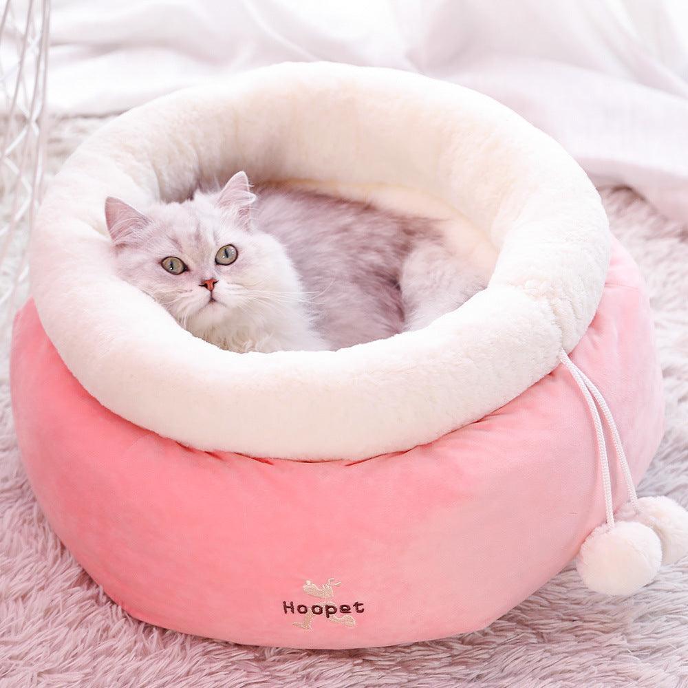 Cozy Kitty Winter Hideaway
