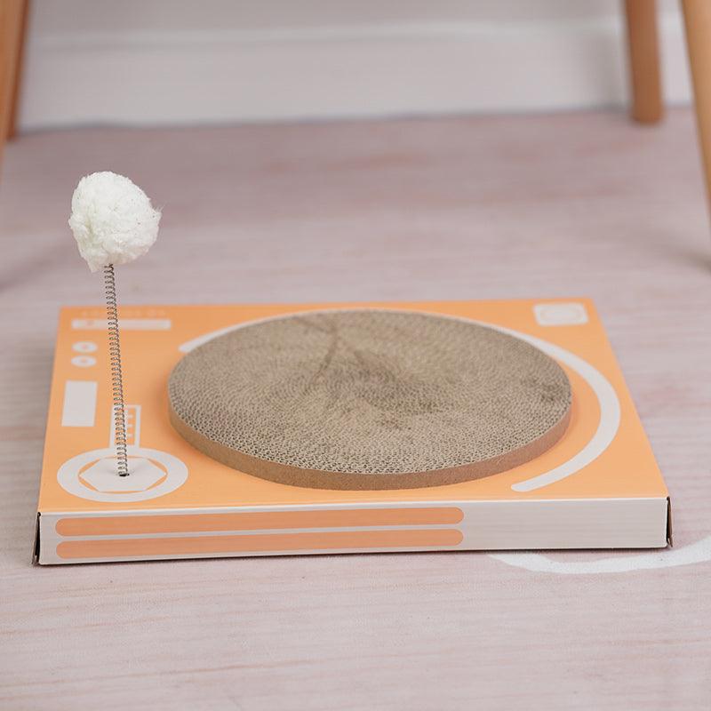 The Ultimate Cat Entertainment Center: Radio Cat Scratcher With Integrated Cat Litter